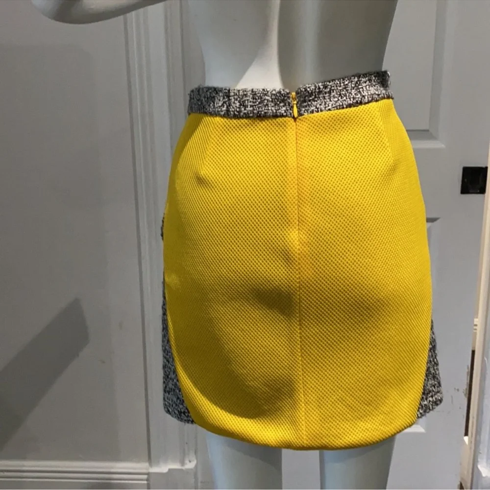 REBECCA MINKOFF Tweed Mini Skirt in Gray and Butter Yellow, Women’s Size 0